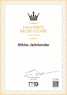 Halv&aring;rets brobyggare
